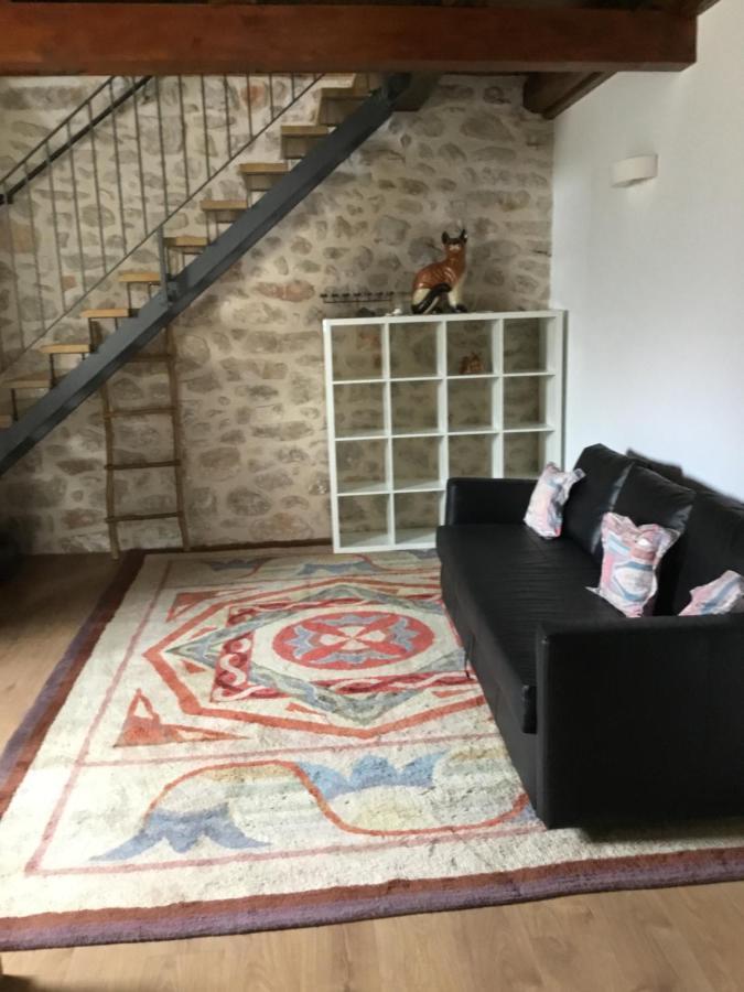 Stein Haus Villa Pirovac Bagian luar foto