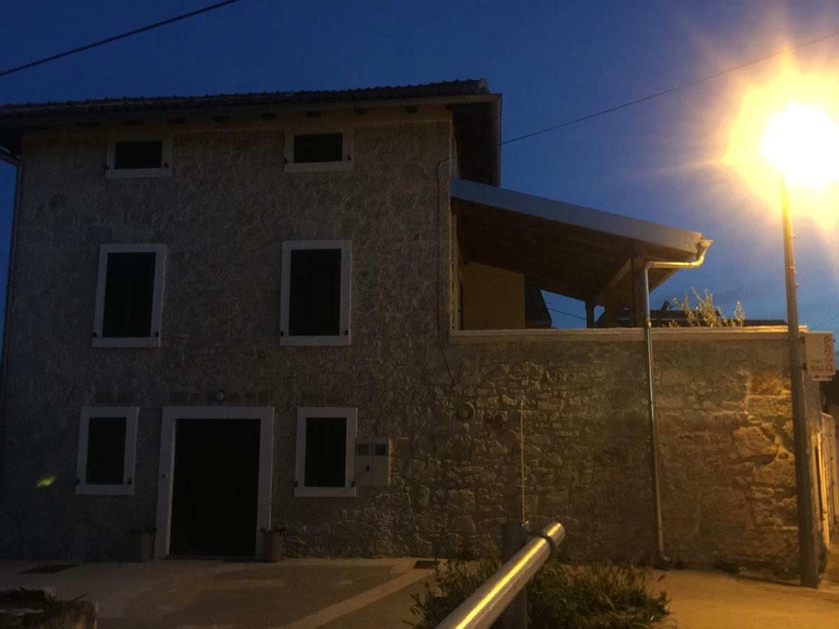 Stein Haus Villa Pirovac Bagian luar foto